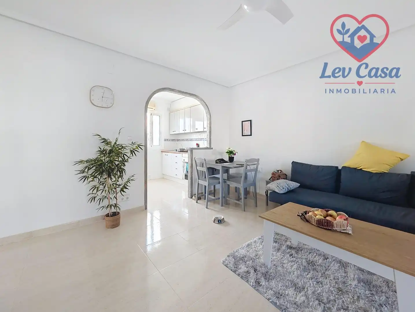 Sala d'estar de Casa o xalet en venda en Mazarrón amb Jardí privat i Piscina comunitària