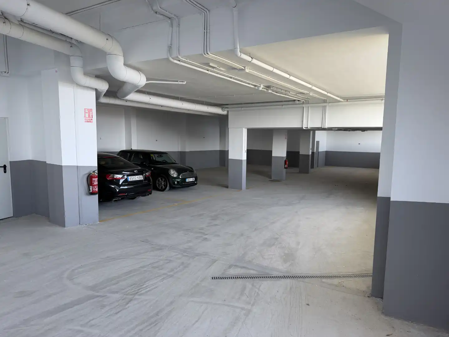 Parking of Detached homes for sale in Almuñécar  with Air Conditioner, Heating and Parquet flooring