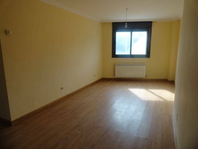 Living room of Flat for sale in Cabezón de Pisuerga  with Parquet flooring