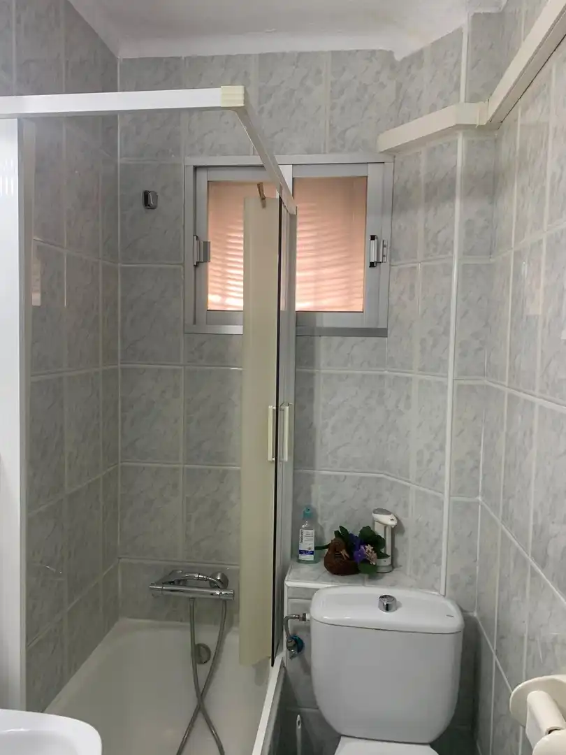 Bathroom of Flat for sale in Elda
