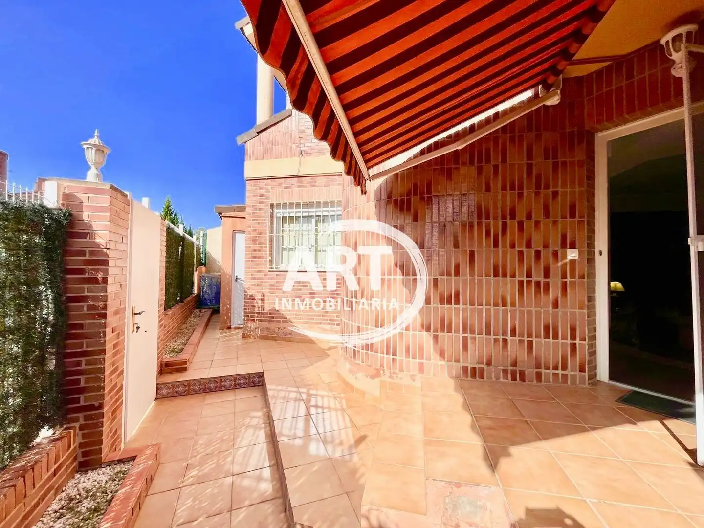 Jardí de Casa adosada en venda en Riba-roja de Túria amb Calefacció, Jardí privat i Terrassa