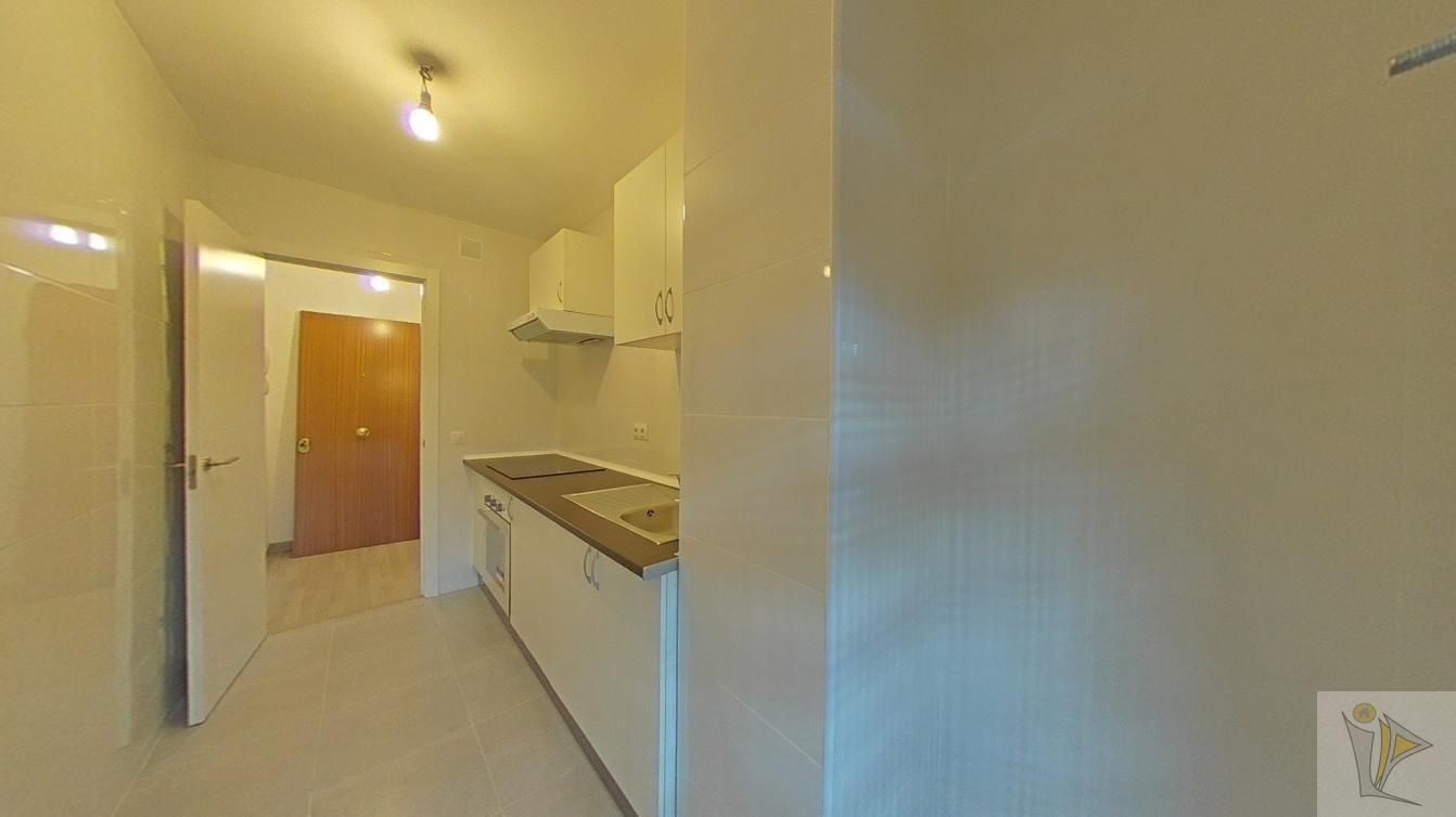 Pis en venda a CL CHIPRE , Fuenlabrada II - El Molino