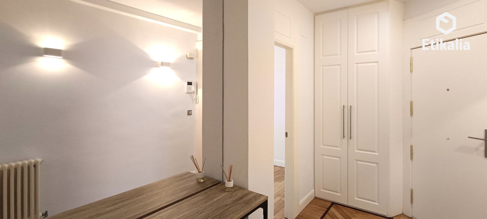 Flat to rent in Bilbao   with Heating and Furnished