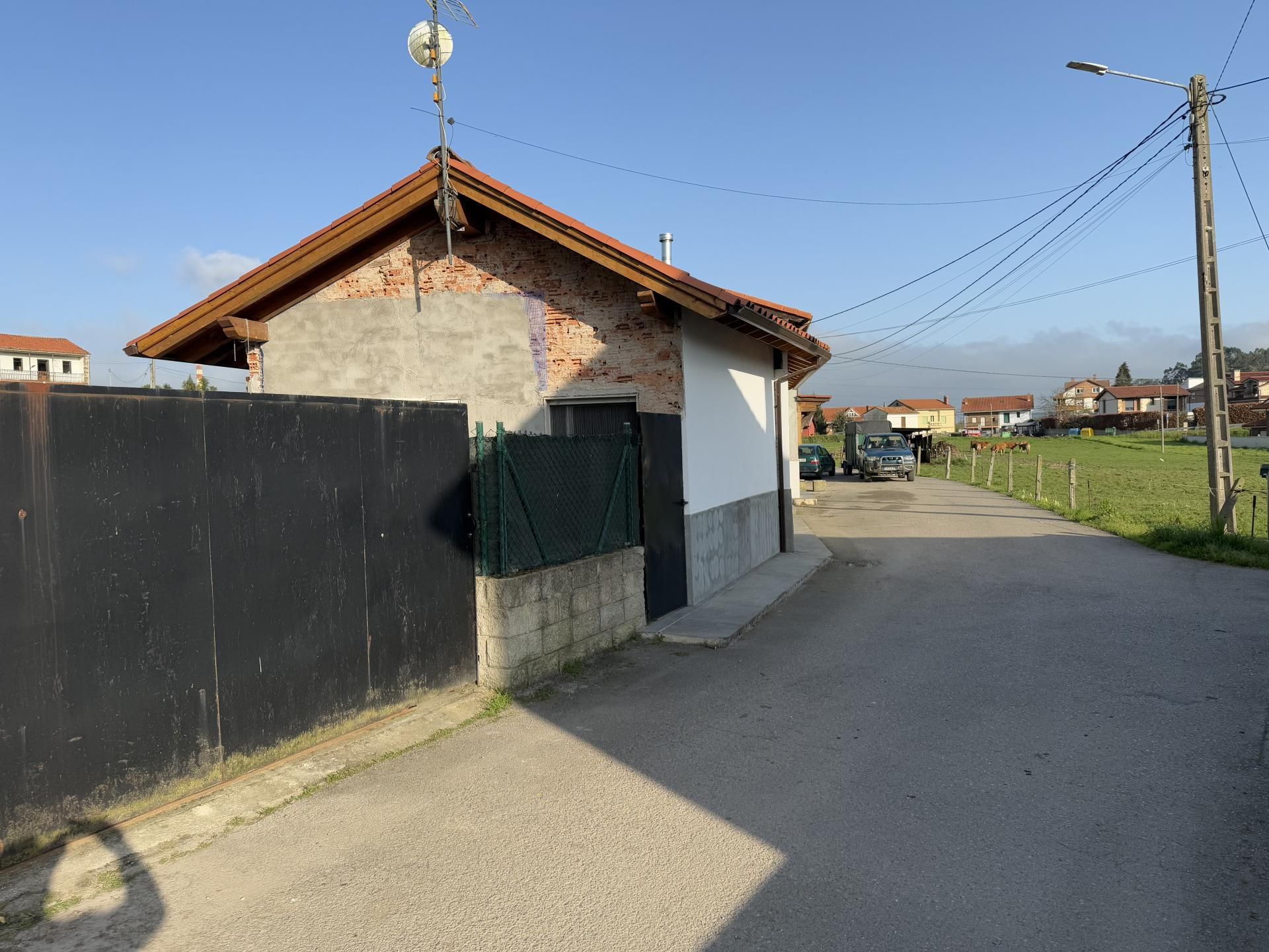 Vista exterior de Finca rústica en venda en Polanco amb Calefacció