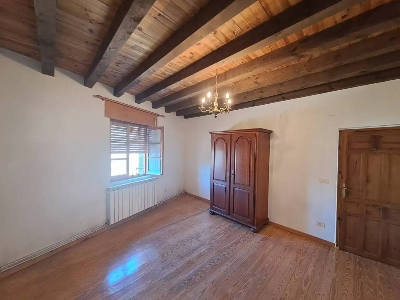 Sala d'estar de Casa o xalet en venda en Hontanas amb Calefacció, Jardí privat i Terrassa