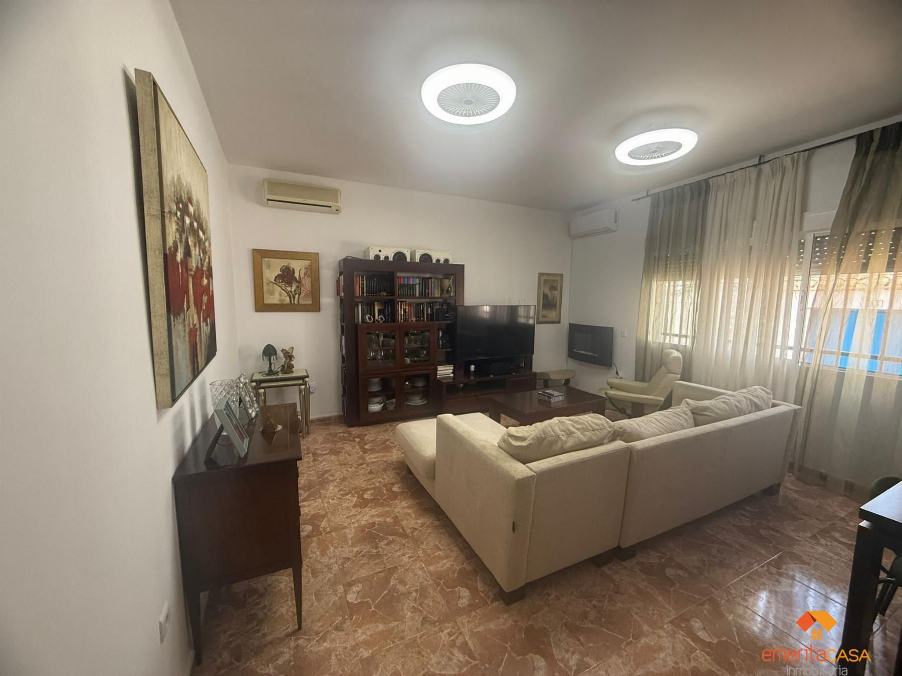 Sala d'estar de Casa o xalet en venda en Aljucén amb Aire condicionat, Calefacció i Traster