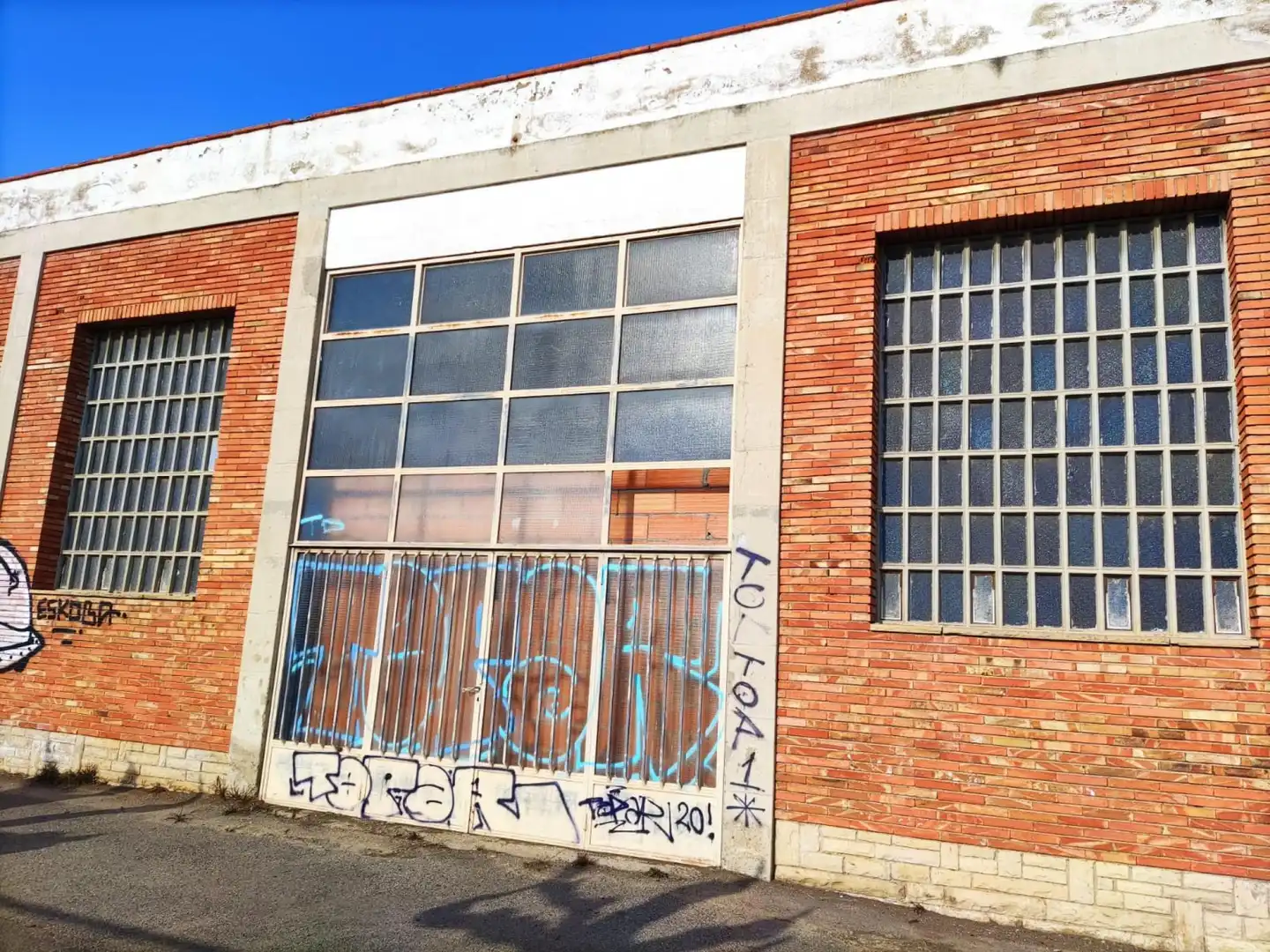 Fabrikhallen zum Verkauf in Cr/ Alcolea del Pinar, Ponent