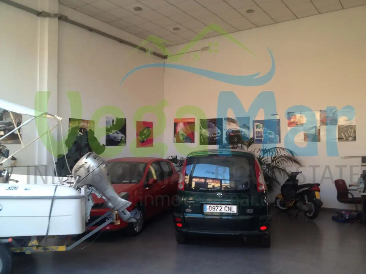 Parkplatz von Fabrikhallen zur Miete in Almuñécar