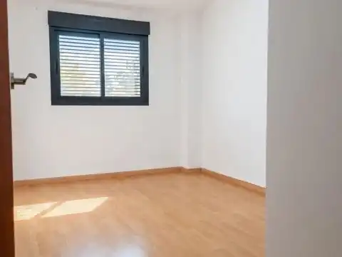 Habitación de Ático en venta en Chiva con Terraza y Balcón