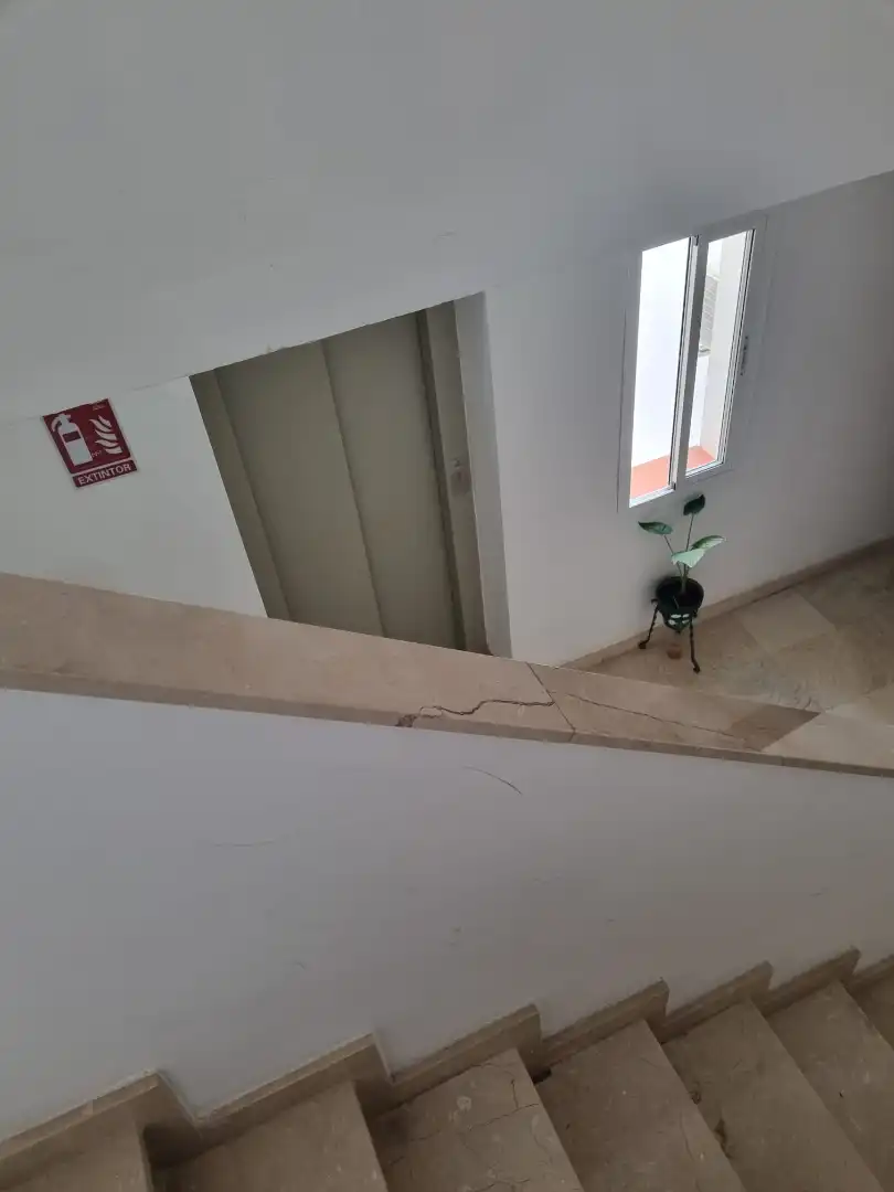Wohnung zum Verkauf in Sevilla mit Klimaanlage, Möbliert und Waschmaschine