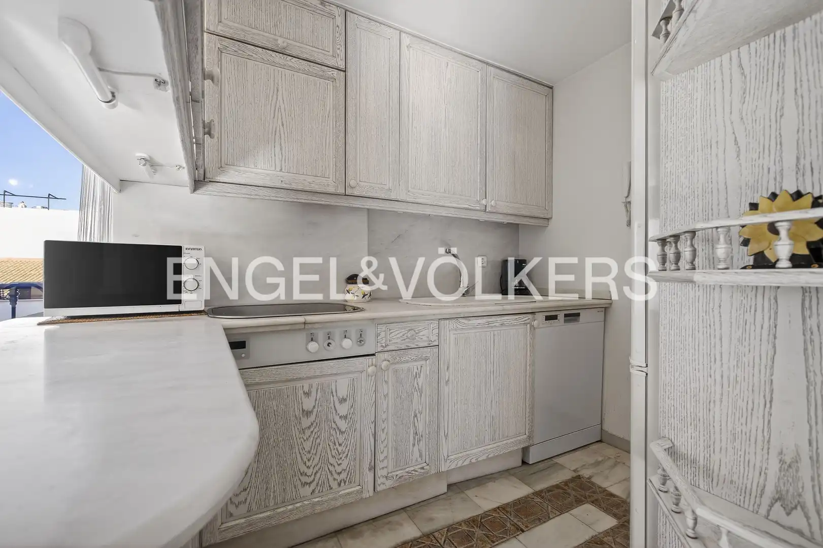 Kitchen of Houses for sale in Sevilla  with Air Conditioner, Heating and Parquet flooring