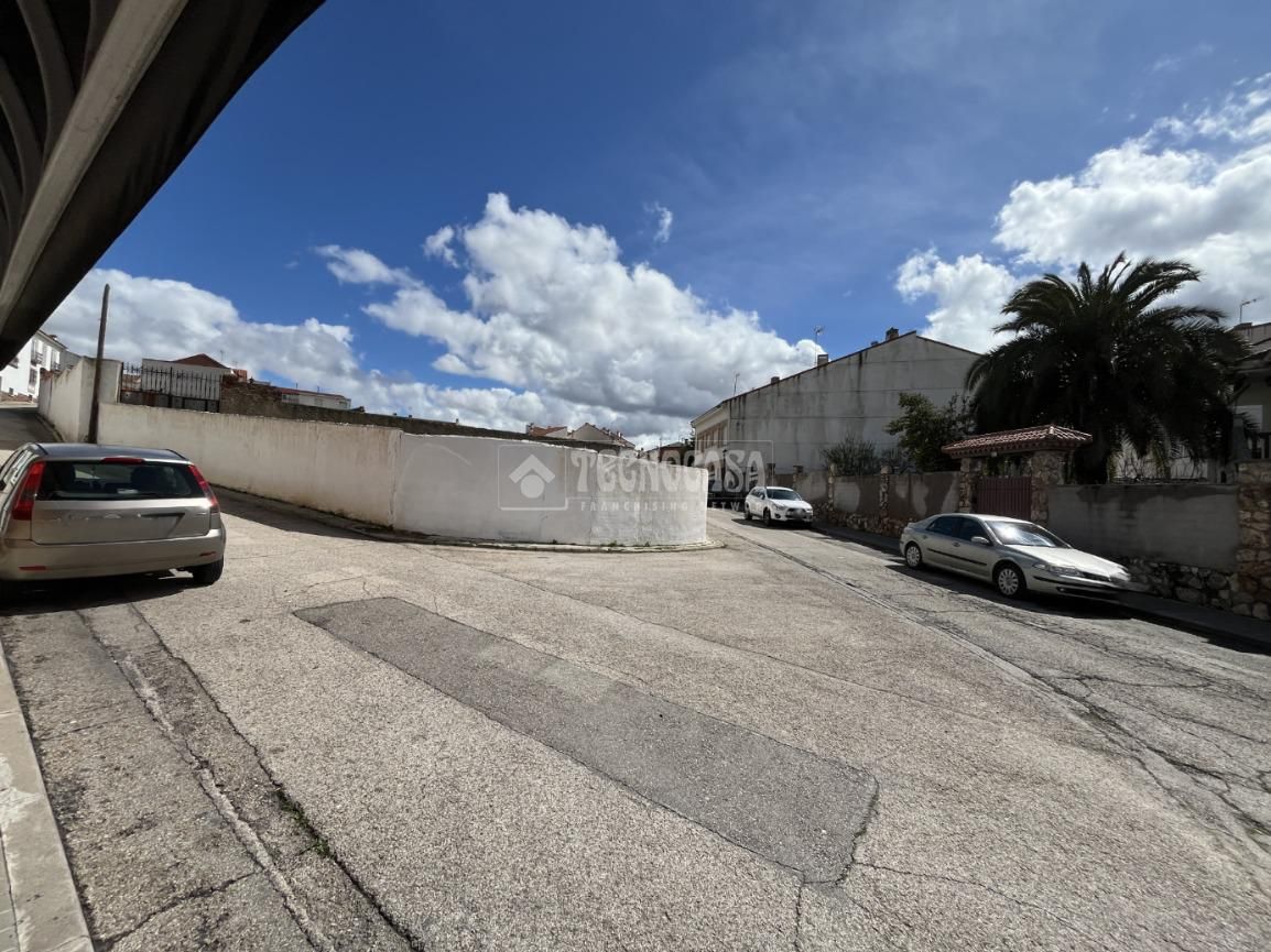 Exterior view of Single-family semi-detached for sale in Torres de la Alameda