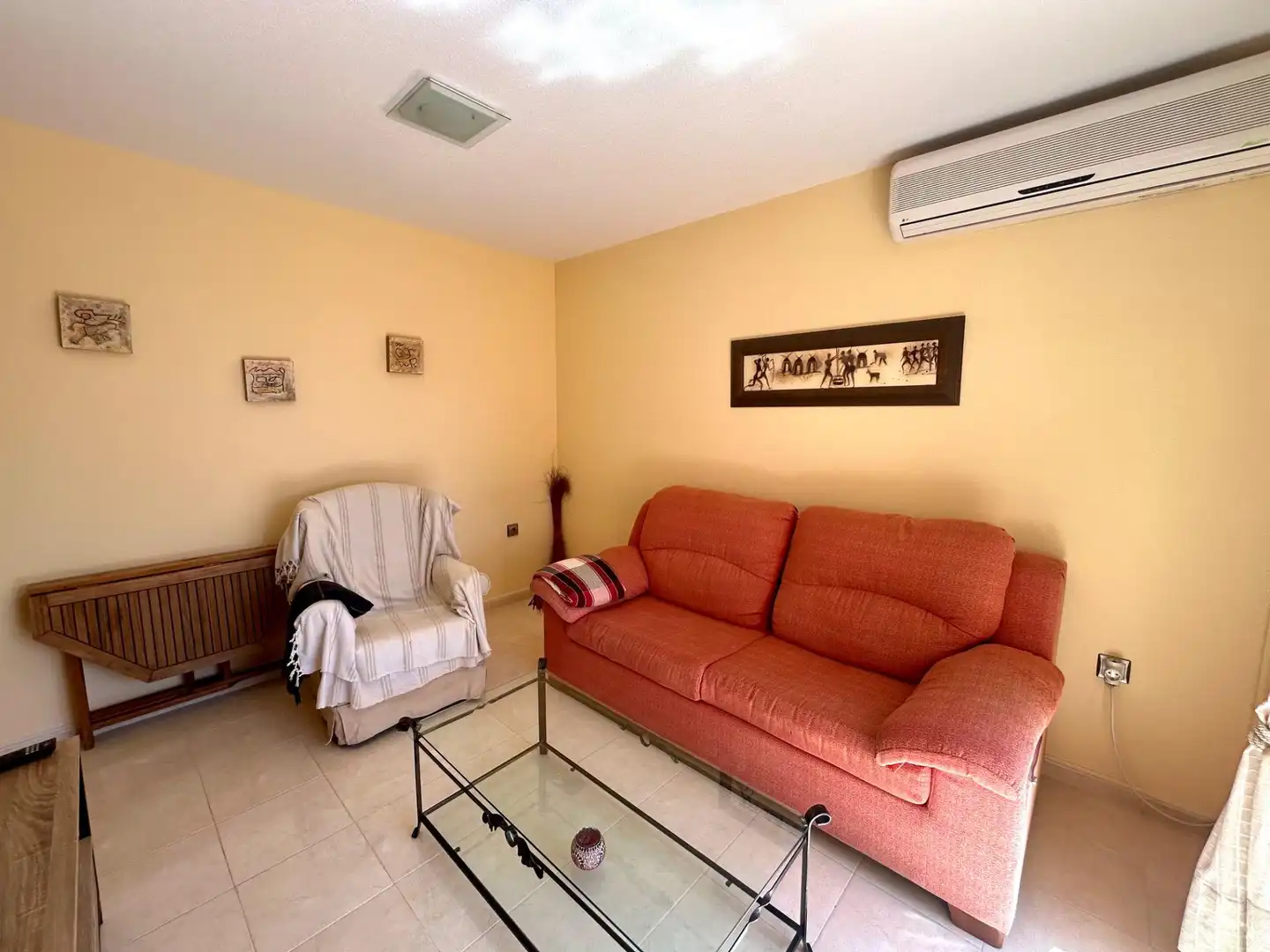 Sala d'estar de Pis en venda en Vícar amb Aire condicionat, Terrassa i Moblat