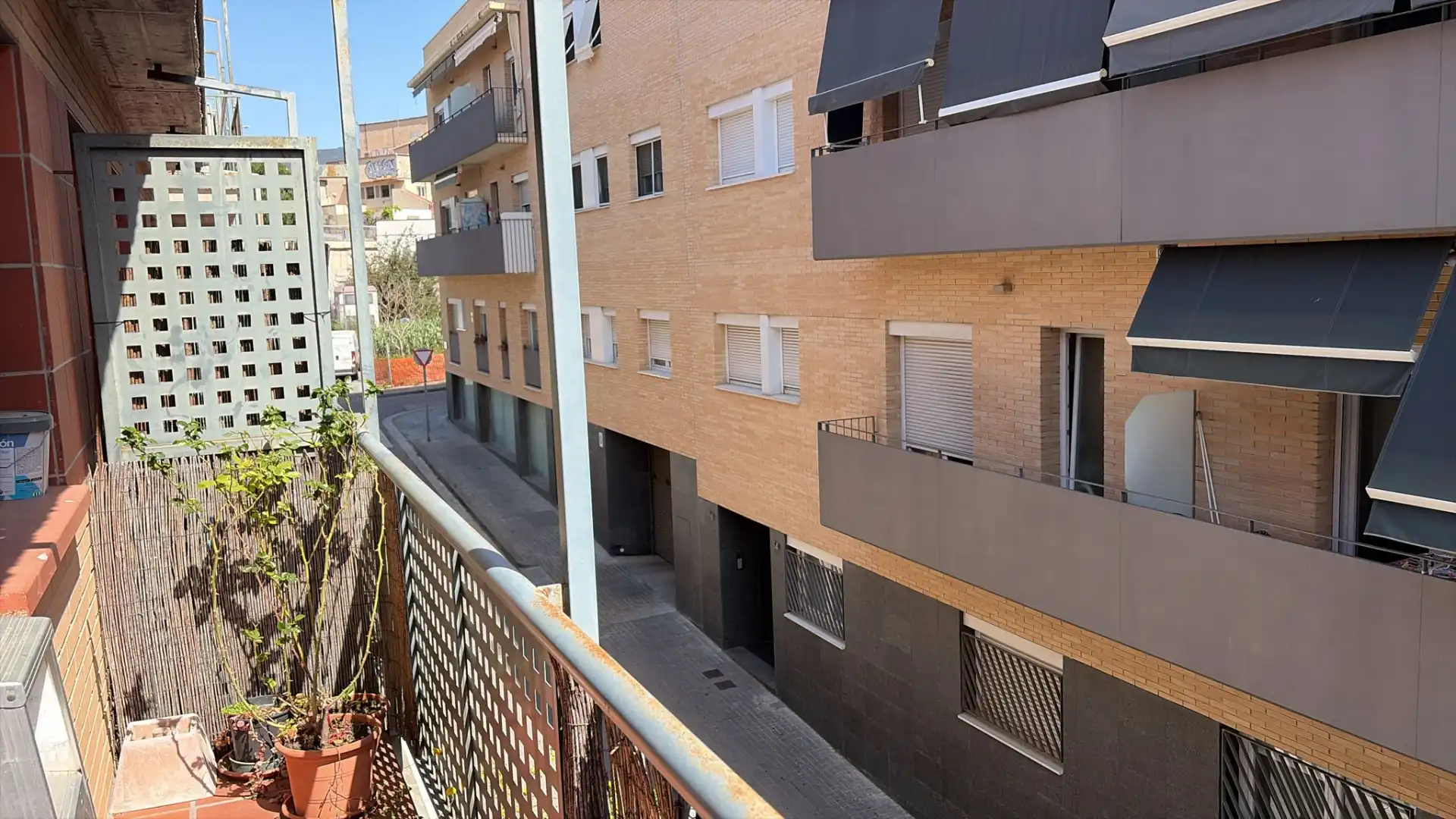 Vista exterior de Piso en venta en Badalona con Calefacción, Terraza y Balcón