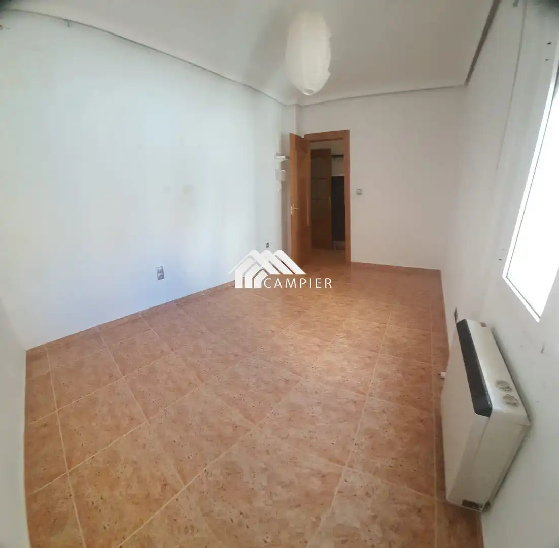 Flat for sale in Albacete  with Air Conditioner, Heating and Furnished