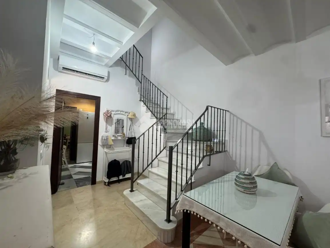 Flat for sale in Osuna  with Air Conditioner and Terrace