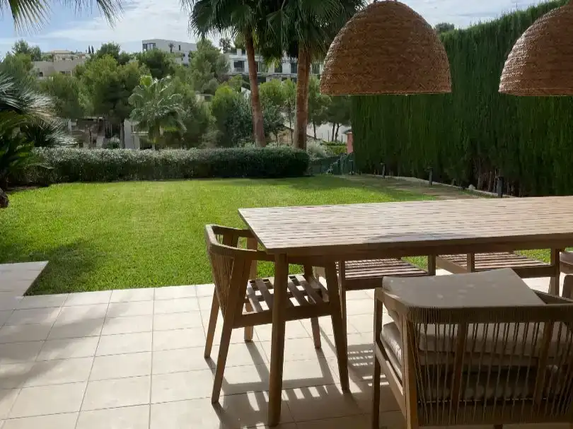 Terrassa de Casa adosada de lloguer en Calvià amb Aire condicionat, Piscina i Balcó