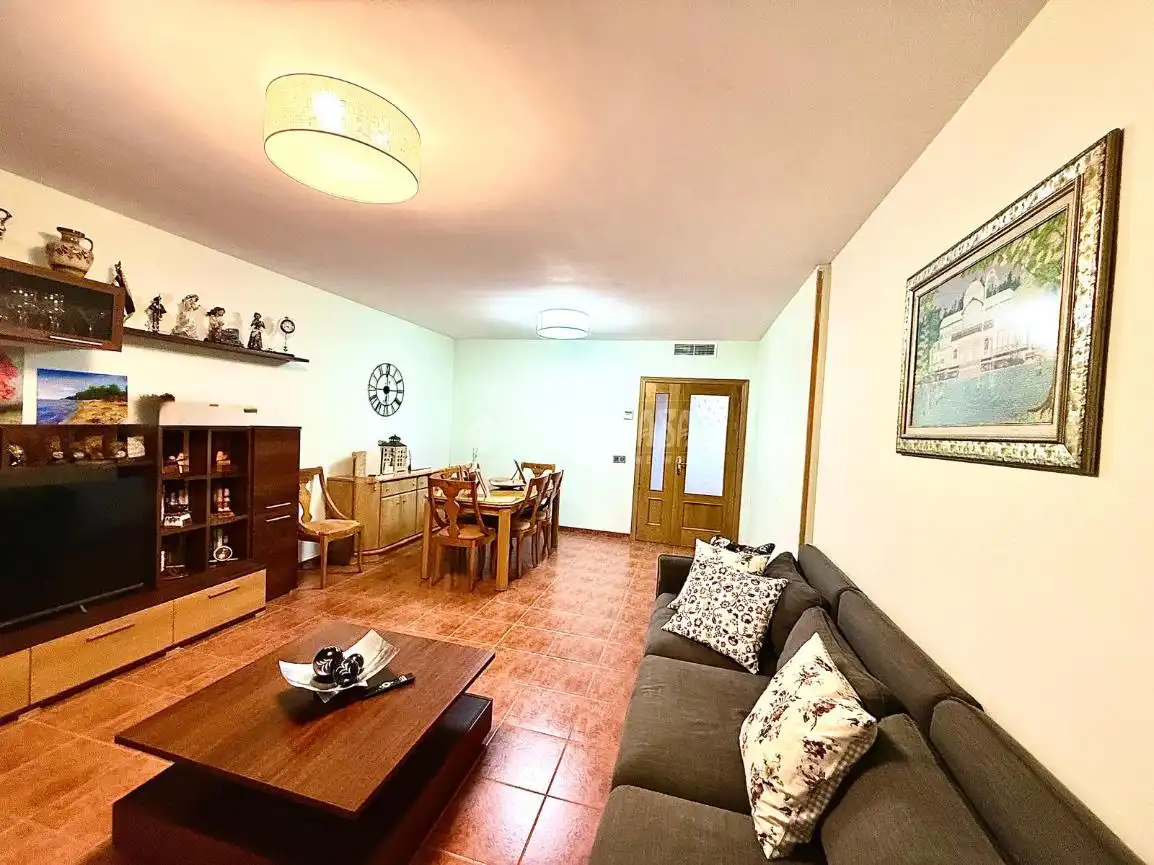 Sala de estar de Casa adosada en venta en Lominchar con Aire acondicionado, Calefacción y Jardín privado