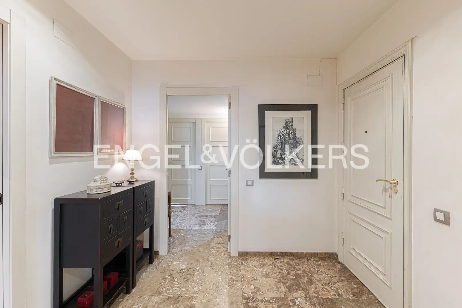Flat for sale in Barcelona  with Air Conditioner, Heating and Private garden