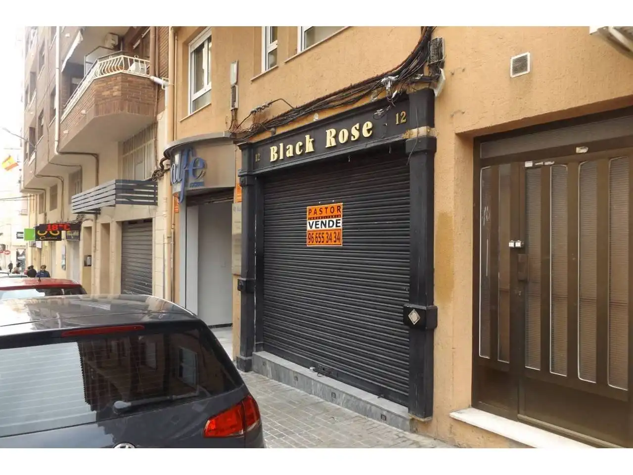 Local commercial à vendre à Calle REYES CATOLICOS