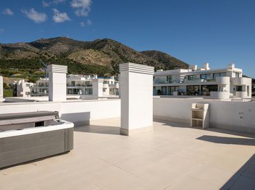 Àtic amb piscina en venda a El Higuerón