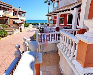 Exterior view of House or chalet for sale in Guardamar del Segura  with Air Conditioner, Terrace and Balcony