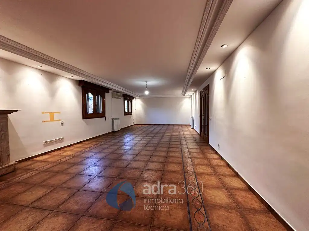 Houses for sale in Lardero  with Air Conditioner, Heating and Private garden