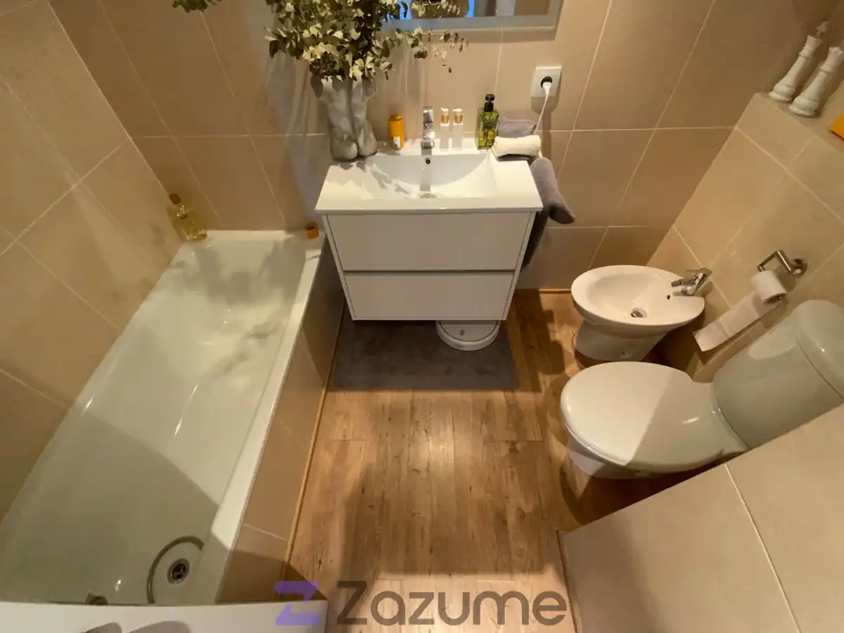 Baño de Ático de alquiler en Paiporta con Aire acondicionado, Calefacción y Parquet
