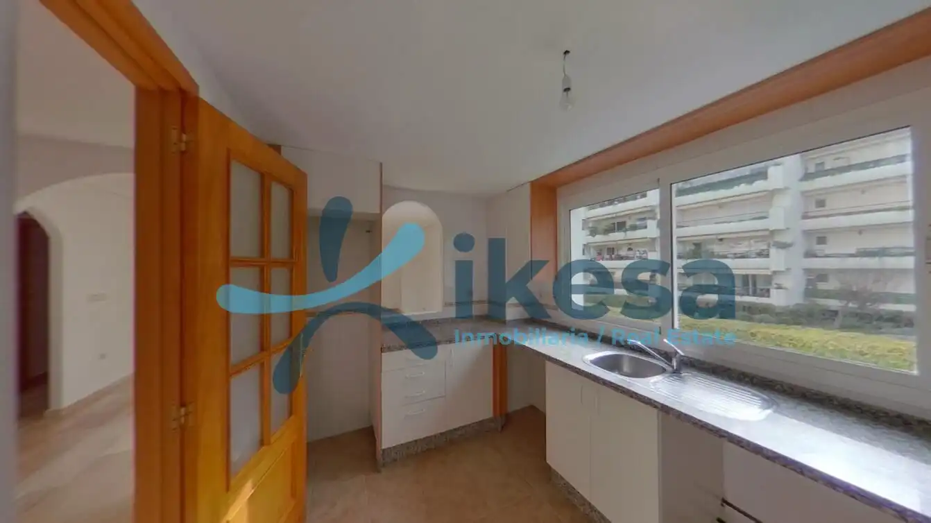 Cocina de Piso en venta en San Pedro de Alcántara
