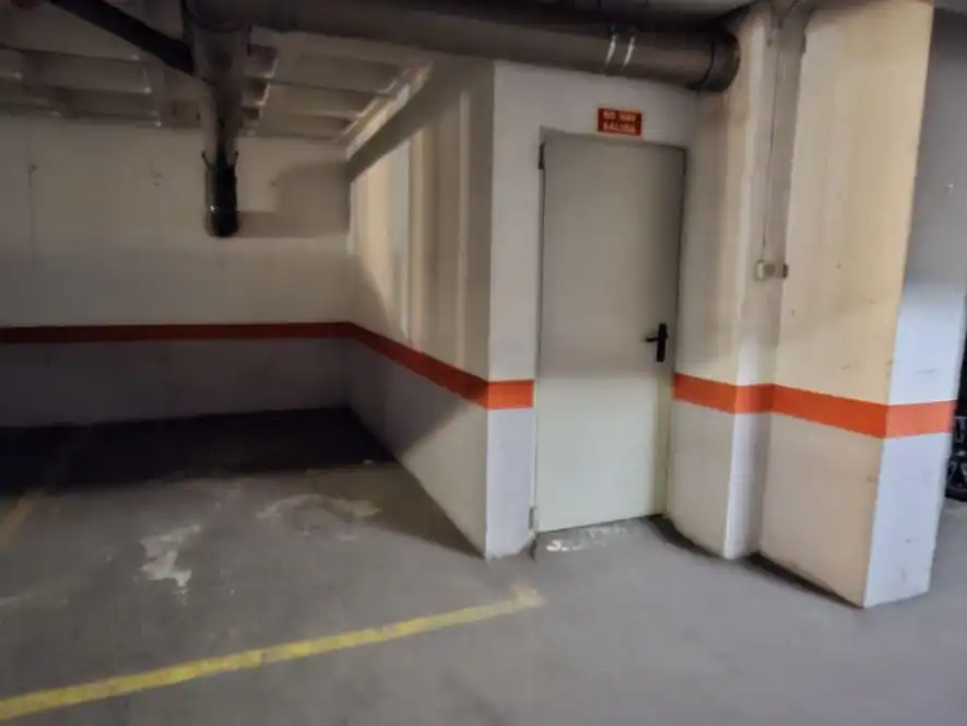 Parking de Piso en venta en Alicante / Alacant con Aire acondicionado y Terraza