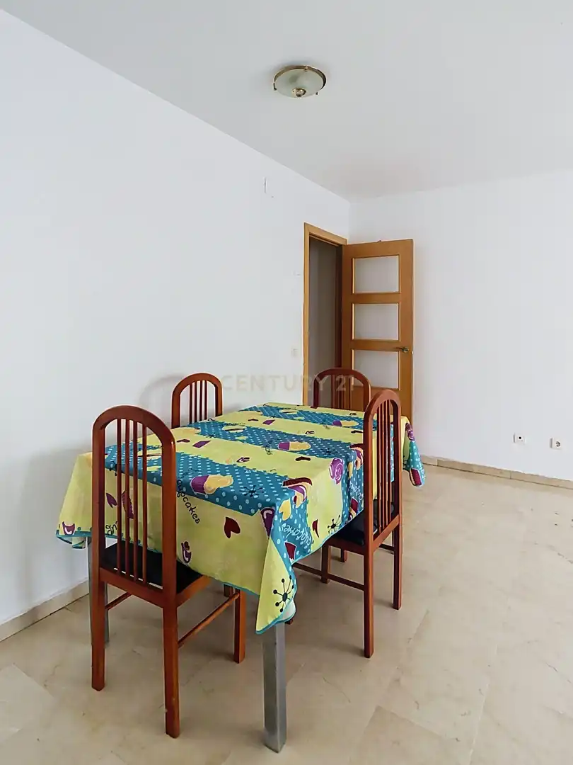 Comedor de Piso en venta en Benalmádena con Horno y Balcón
