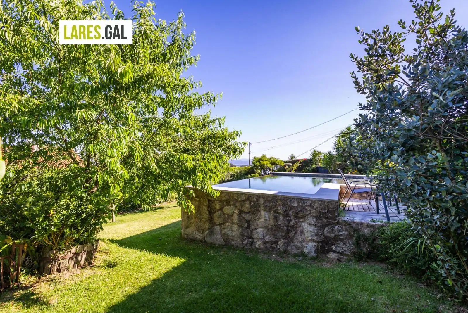 Piscina de Casa o xalet en venda en Moaña amb Calefacció, Piscina i Moblat