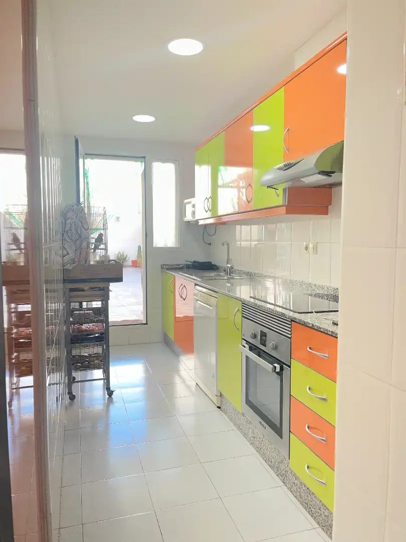 Kitchen of Flat for sale in Valencia  with Air Conditioner, Terrace and Storage room