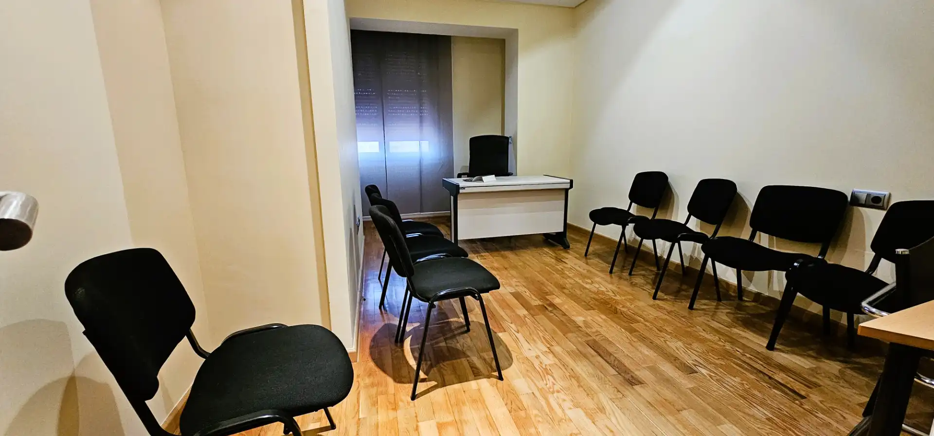 Inmuebles singulares con ascensor en venta en Avenida Santa Eulalia 64, imagen 44