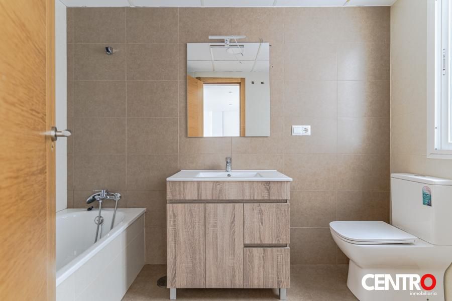 Bathroom of Flat for sale in Moraleda de Zafayona