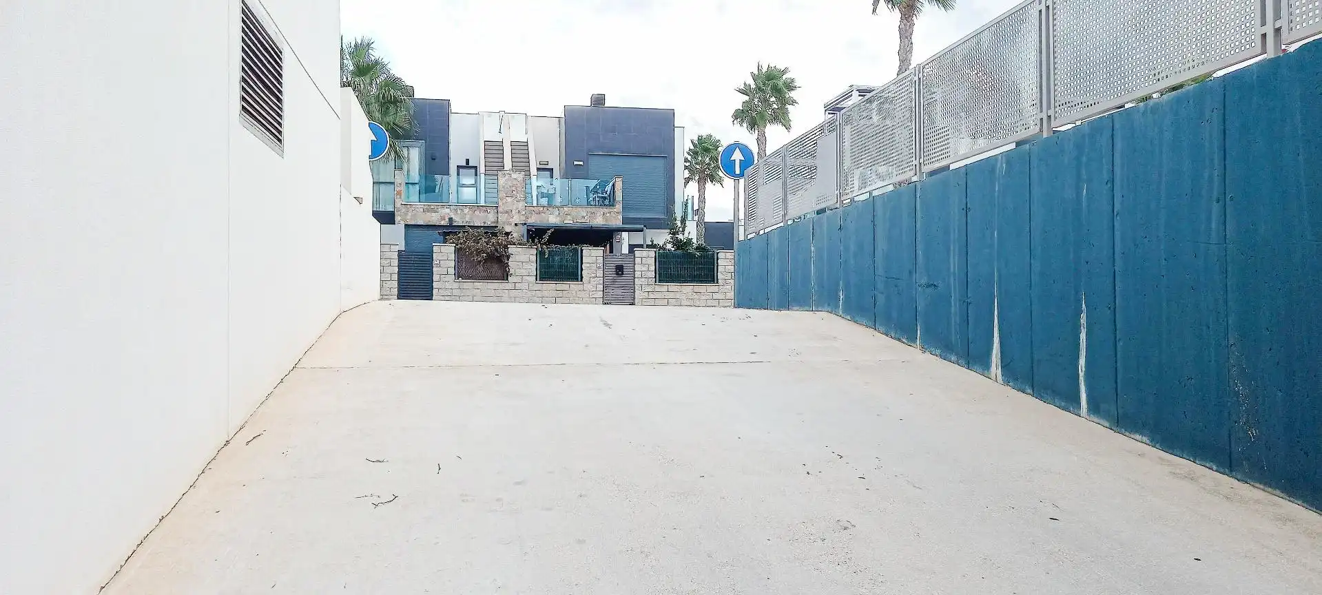 Exterior view of Garage for rent in Orihuela Costa