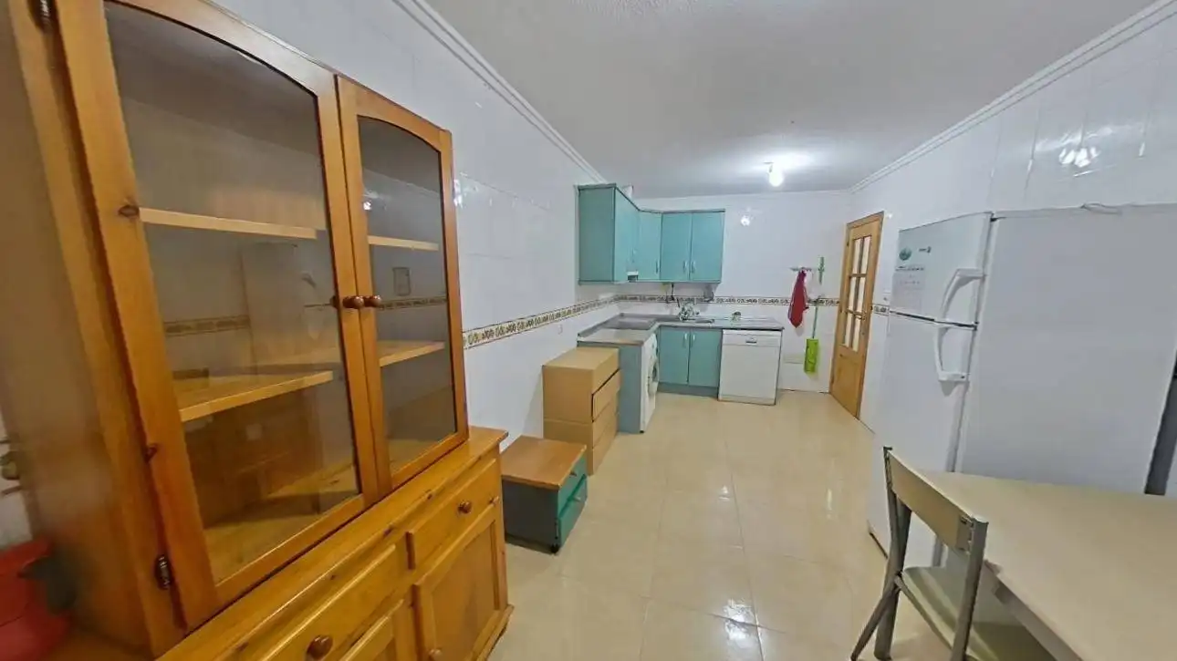 Cuina de Planta baixa en venda en Torrevieja amb Aire condicionat, Calefacció i Jardí privat