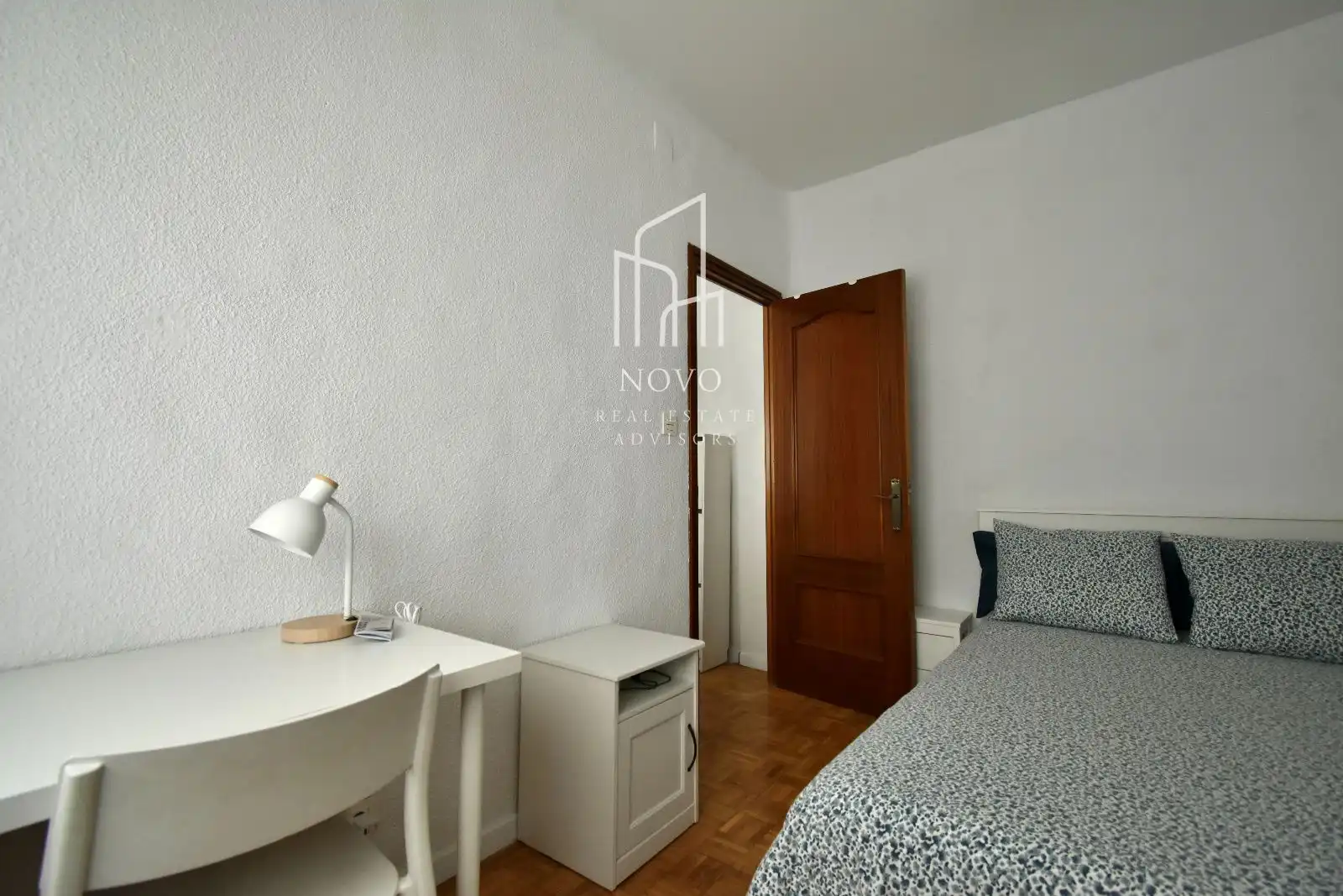 Habitación de Piso de alquiler en Madrid con Aire acondicionado, Calefacción y Amueblado