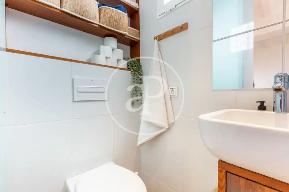 Badezimmer von Wohnung zum Verkauf in Valencia mit Klimaanlage, Heizung und Terrasse