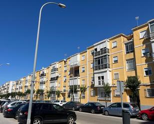 Vista exterior de Pis en venda en San Fernando amb Aire condicionat i Terrassa