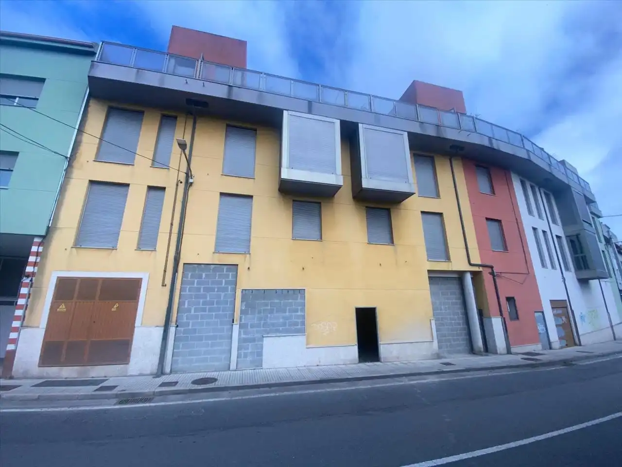 Vista exterior de Local en venda en A Coruña Capital 