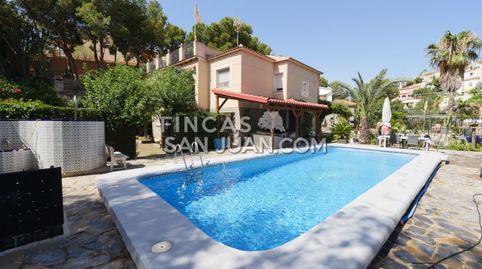 Chalet en venta en URBANIZACIONES  Coveta Fuma, 4 dormitorios.