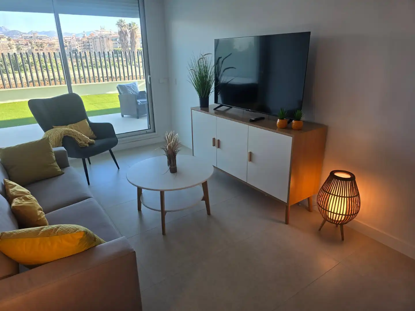 Flat with pool for sale in Calle Pintor Cipriano Maldonado 17, imagen 9