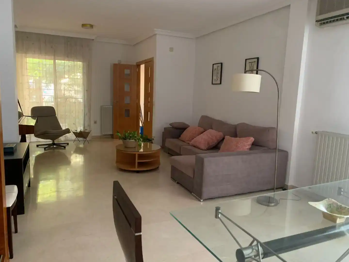 Sala de estar de Casa o chalet de alquiler en Badajoz con Aire acondicionado, Jardín privado y Trastero