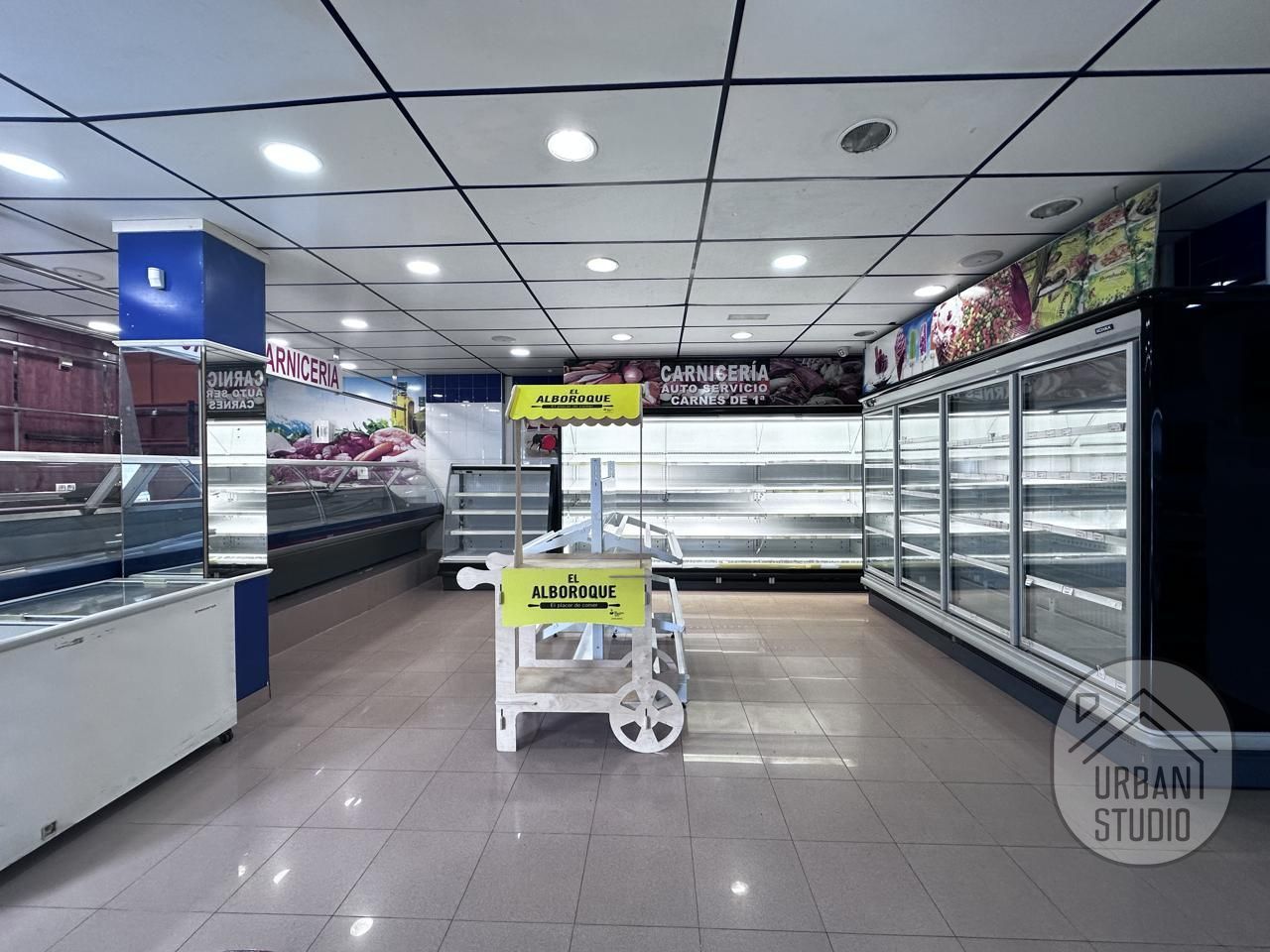 Premises for sale in Cartagena  with Air Conditioner