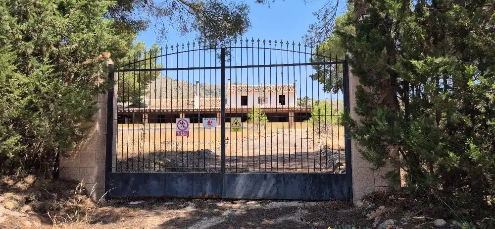 Terreno en venta en Hellín