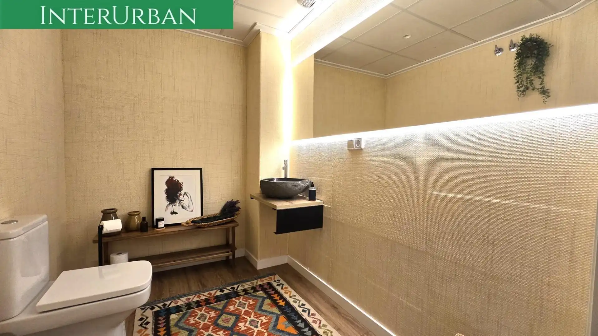 Baño de Piso de alquiler en Llíria con Aire acondicionado, Calefacción y Jardín privado