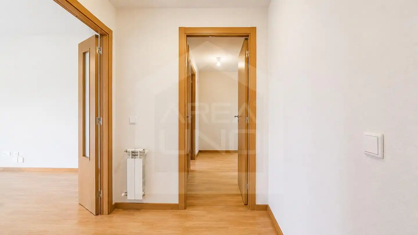 Flat for rent in Móstoles  with Air Conditioner, Heating and Storage room