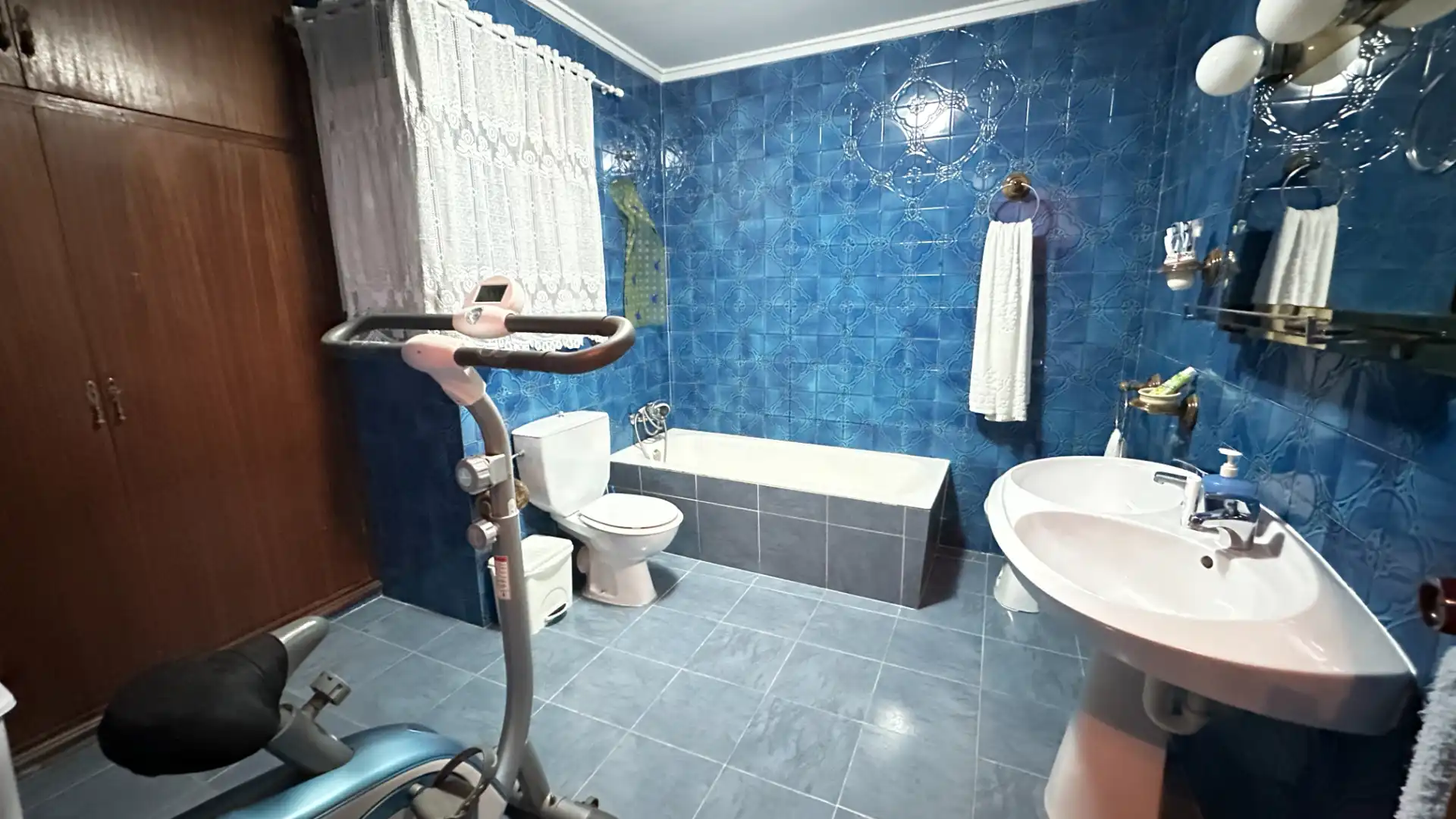 Bathroom of Flat for sale in Rafal  with Air Conditioner, Furnished and Balcony