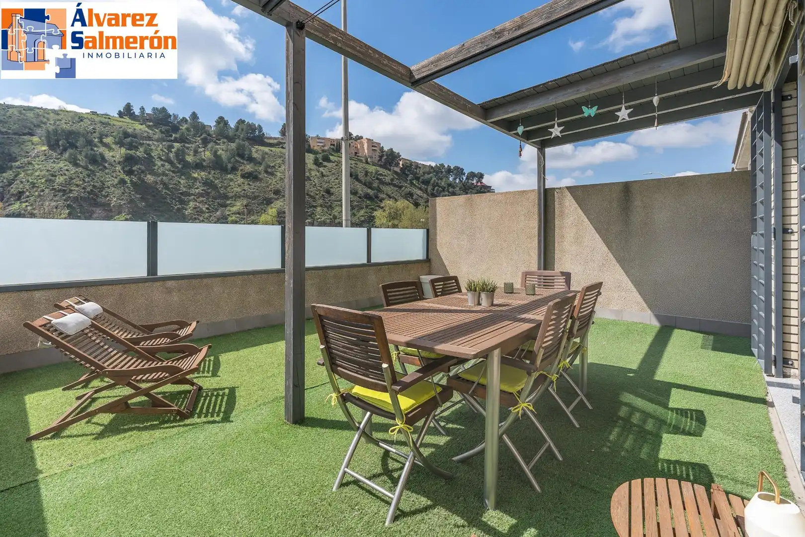 Terrasse von Einfamilien-Reihenhaus zum Verkauf in Granada mit Privatgarten und Balkon